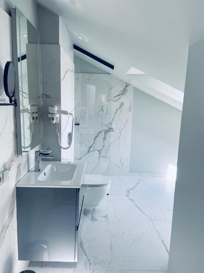 Roze Republikas Apartments Liepāja Kültér fotó